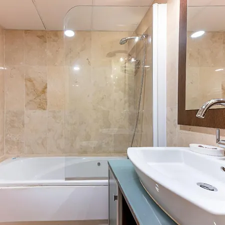 2 Bed Ground Floor Apartment